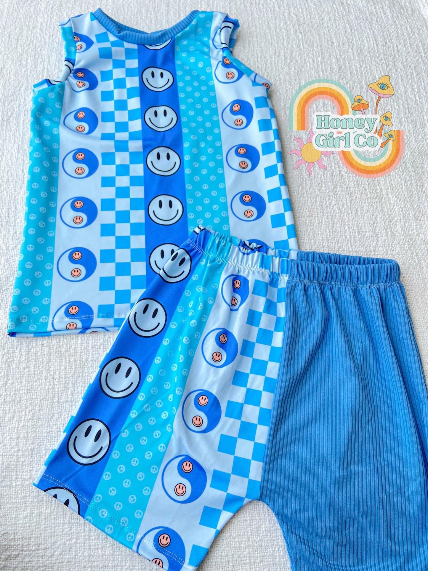 Baby boy blue stripes seamless repeating pattern